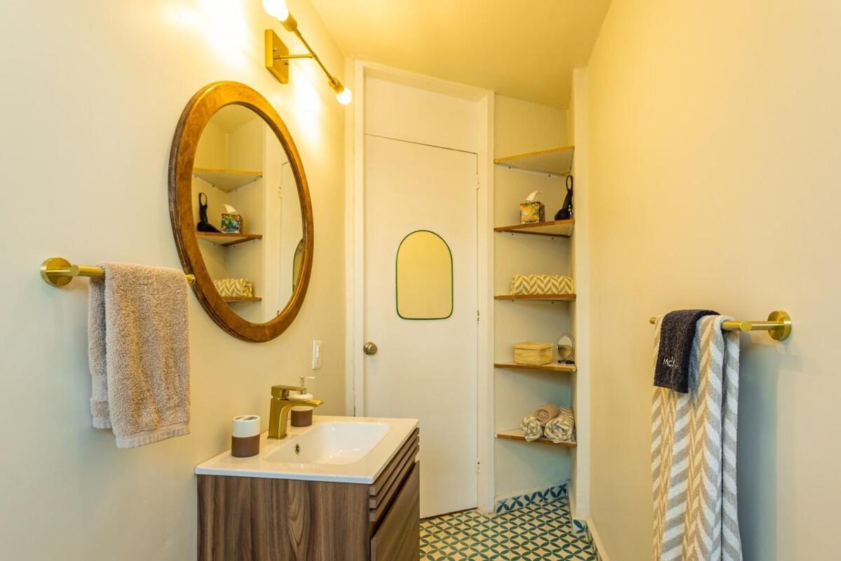 Sunny & Spacious Condesa W Views Apartamento Cidade do México